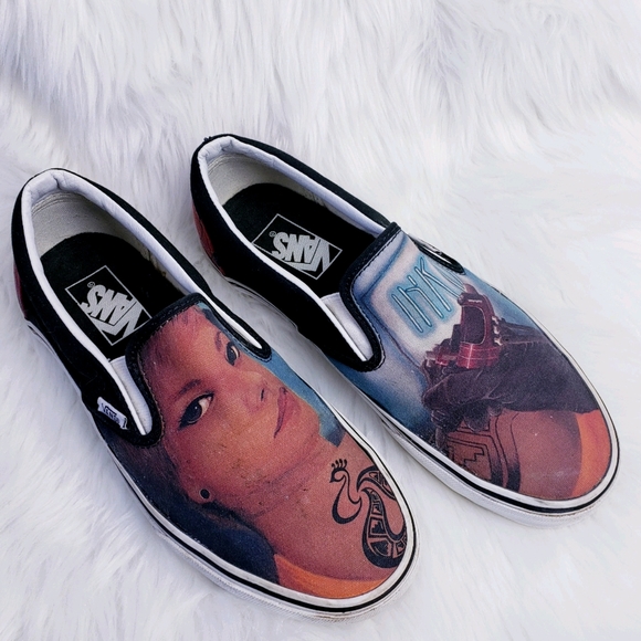 Vans Shoes - Vans Ink'd Slide Tatoo Womans US 8.5/Mens US 7